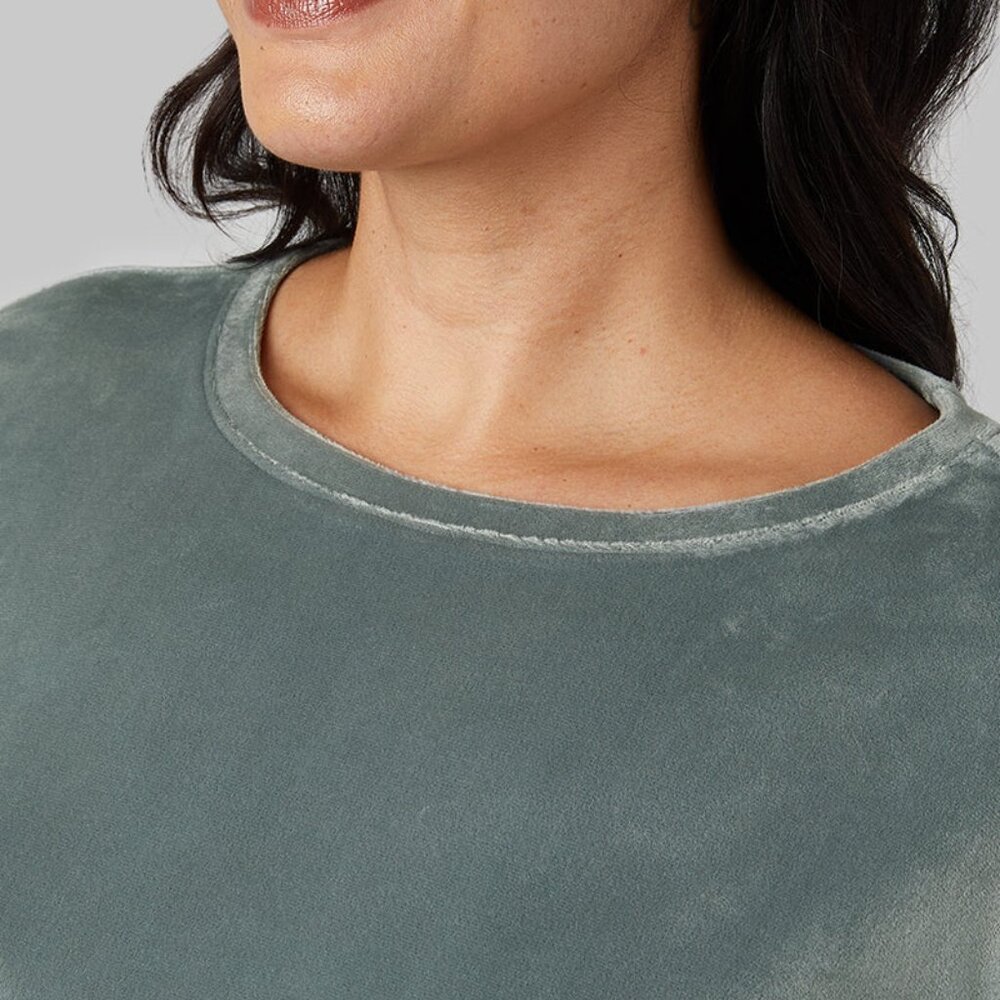 WOMEN'S SOFT VELOUR CREW TOP - Picture 5 of 5